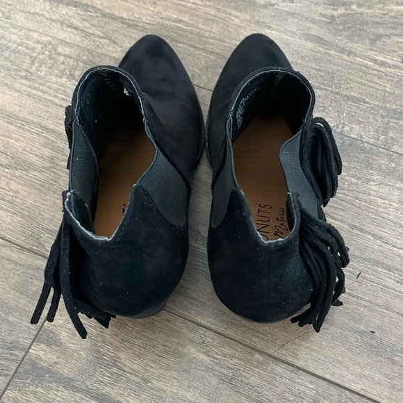Coconuts by Matisse Fringe Boho Suede Bootie EUC - Picture 8 of 14